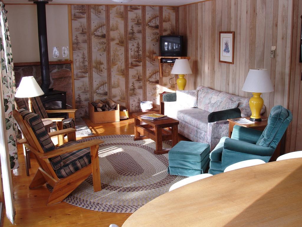 Bondi Village Cottage Resort Lake of Bays Exterior foto